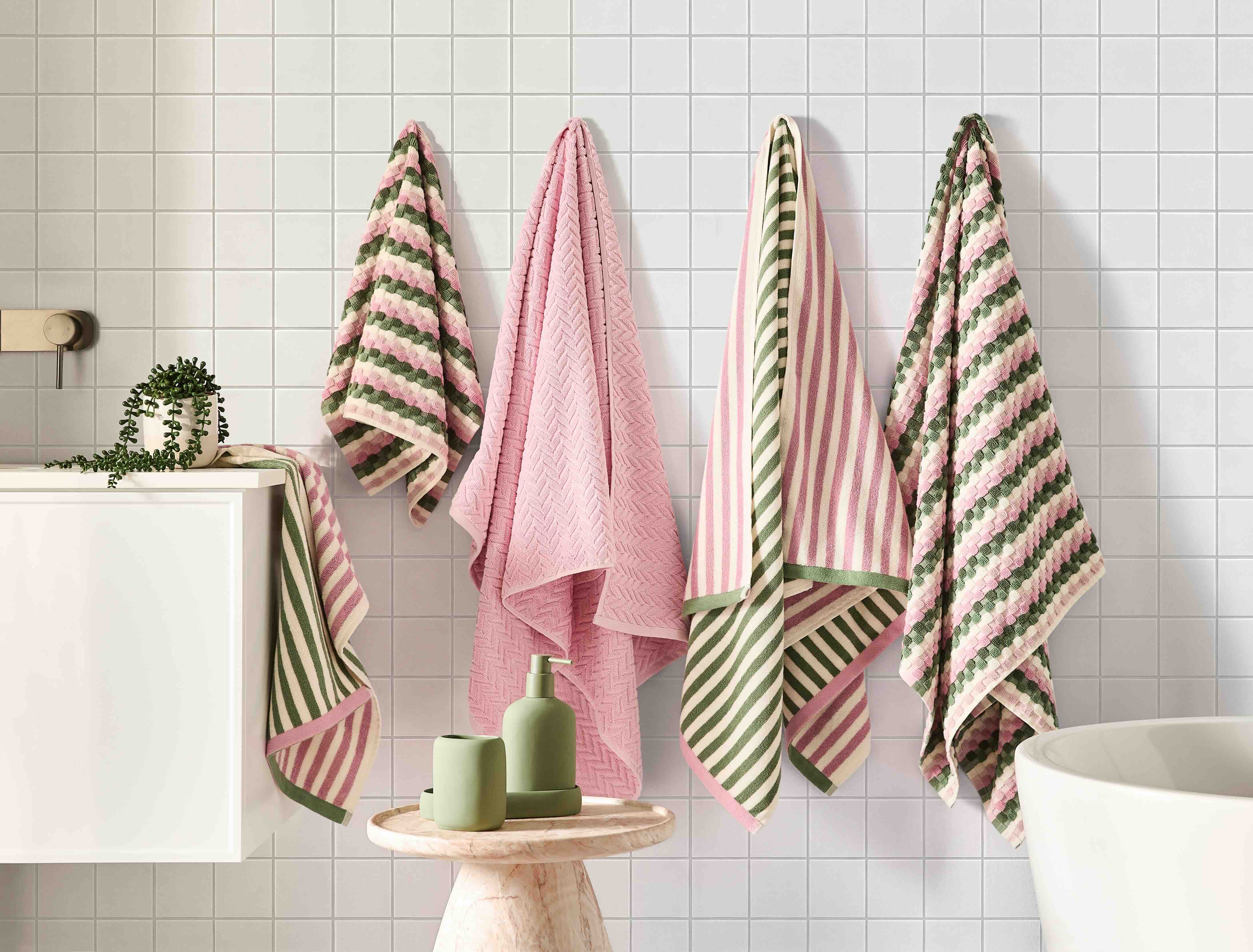 Bathroom drawer storage